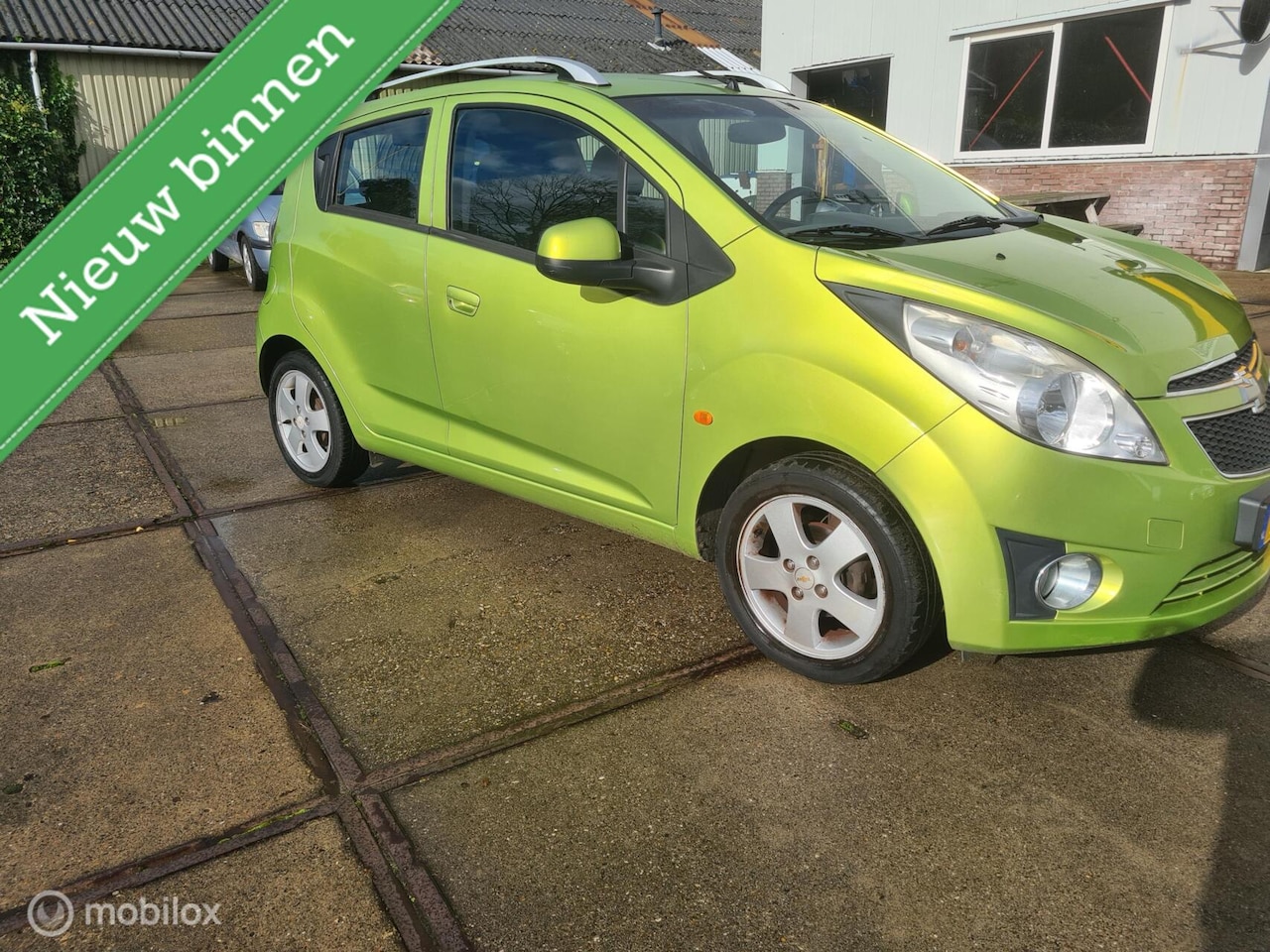 Chevrolet Spark - 1.0 16V LE 127500 KM Apk 11-2026 - AutoWereld.nl