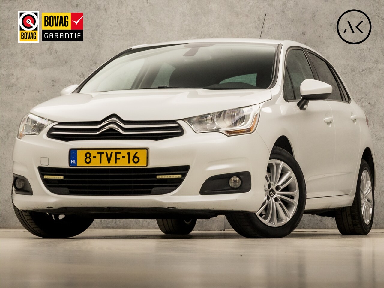 Citroën C4 - 1.2 PureTech Exclusive (NAVIGATIE, PARELMOER, CLIMATE, CRUISE, BLUETOOTH, GETINT GLAS, SPO - AutoWereld.nl
