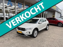 Volkswagen T-Roc - 1.5 TSI Style 150PK / CARPLAY / ACHTERUITRIJCAMERA / ELEKTRISCHE ACHTERKLEP