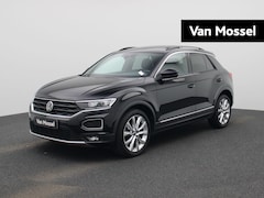 Volkswagen T-Roc - 1.5 TSI Sport 150 PK | Automaat | Panoramdak | Navigatie | Trekhaak | Stoelverwarming | Sf