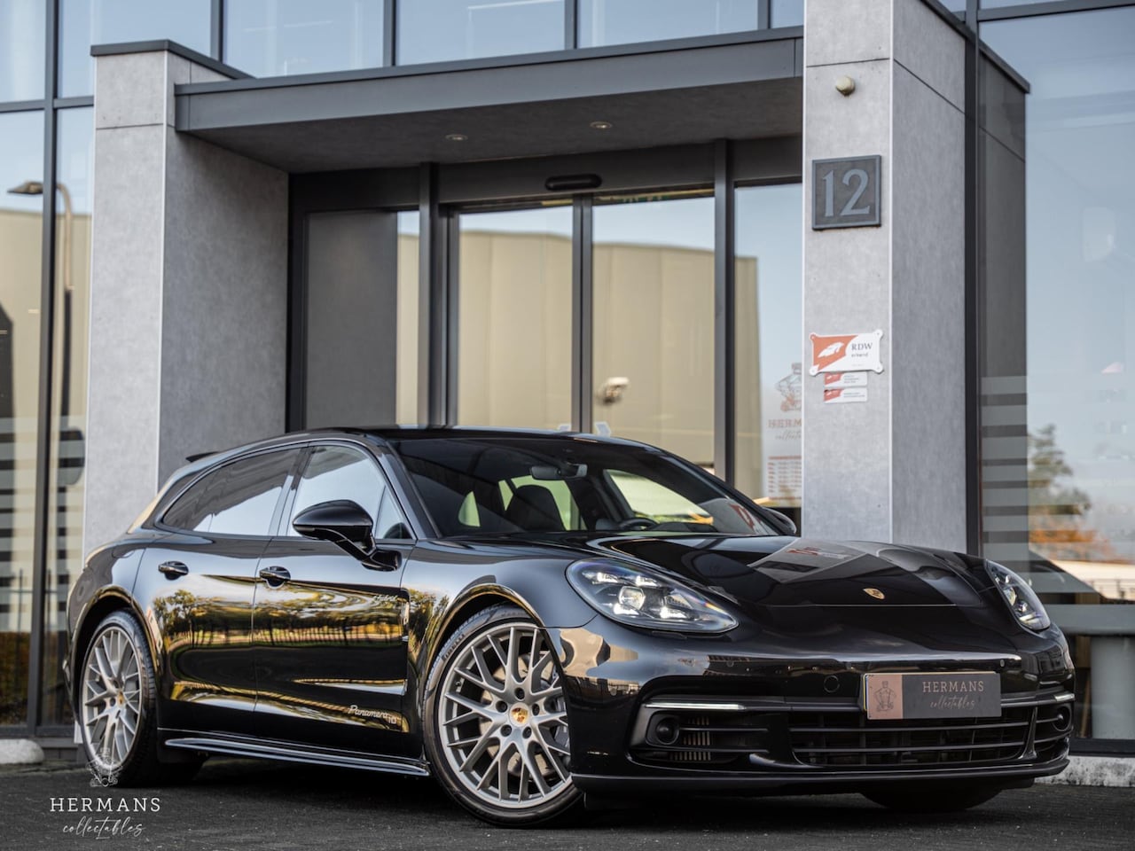 Porsche Panamera Sport Turismo - 2.9 4 E-Hybrid / 10 Years Edition / BOSE / HUD - AutoWereld.nl