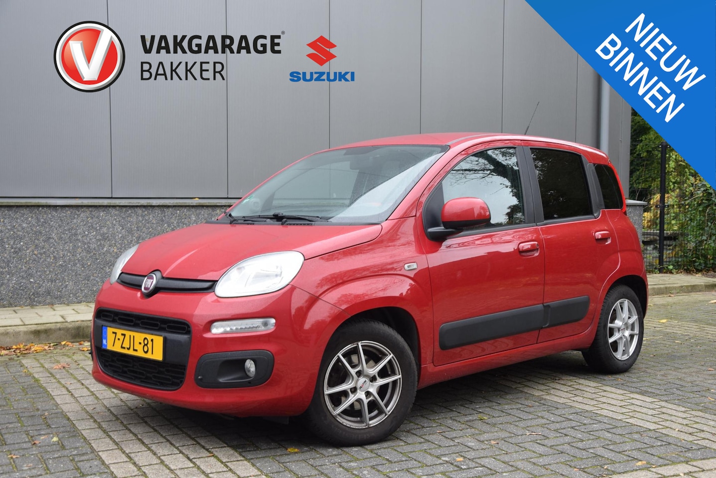 Fiat Panda - 0.9 TwinAir Lounge | Dealer onderhouden | Trekhaak | Lichtmetalen velgen | - AutoWereld.nl
