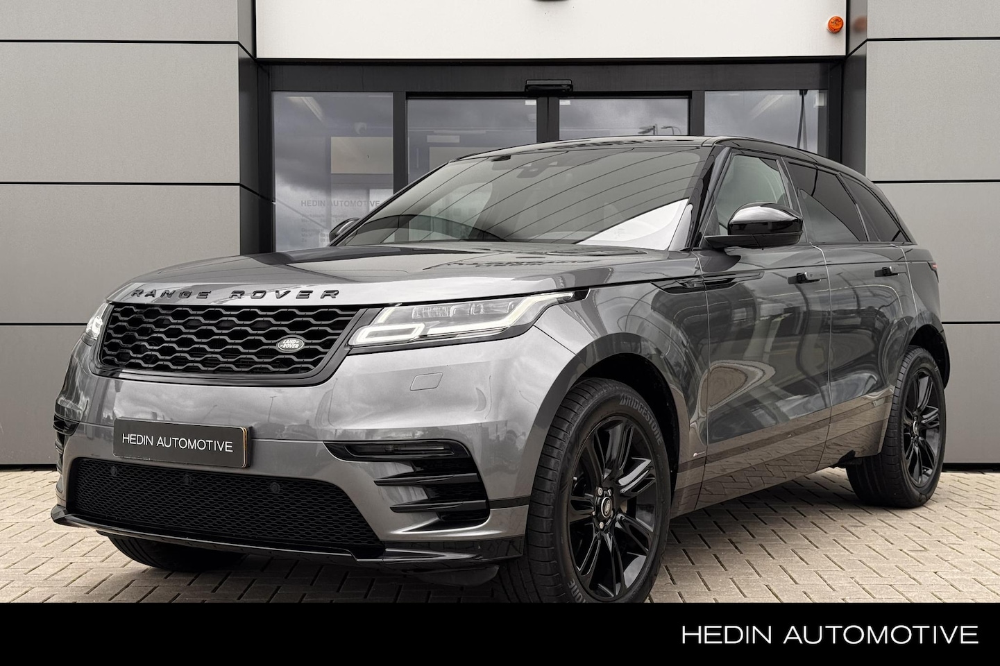 Land Rover Range Rover Velar - 2.0 I4 Turbo AWD R-Dynamic SE | Panoramadak | Memory Seats | Stoelverwarming | Dealer onde - AutoWereld.nl