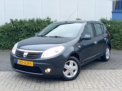 Dacia Sandero - 1.2 16V 75pk Laureate Airco