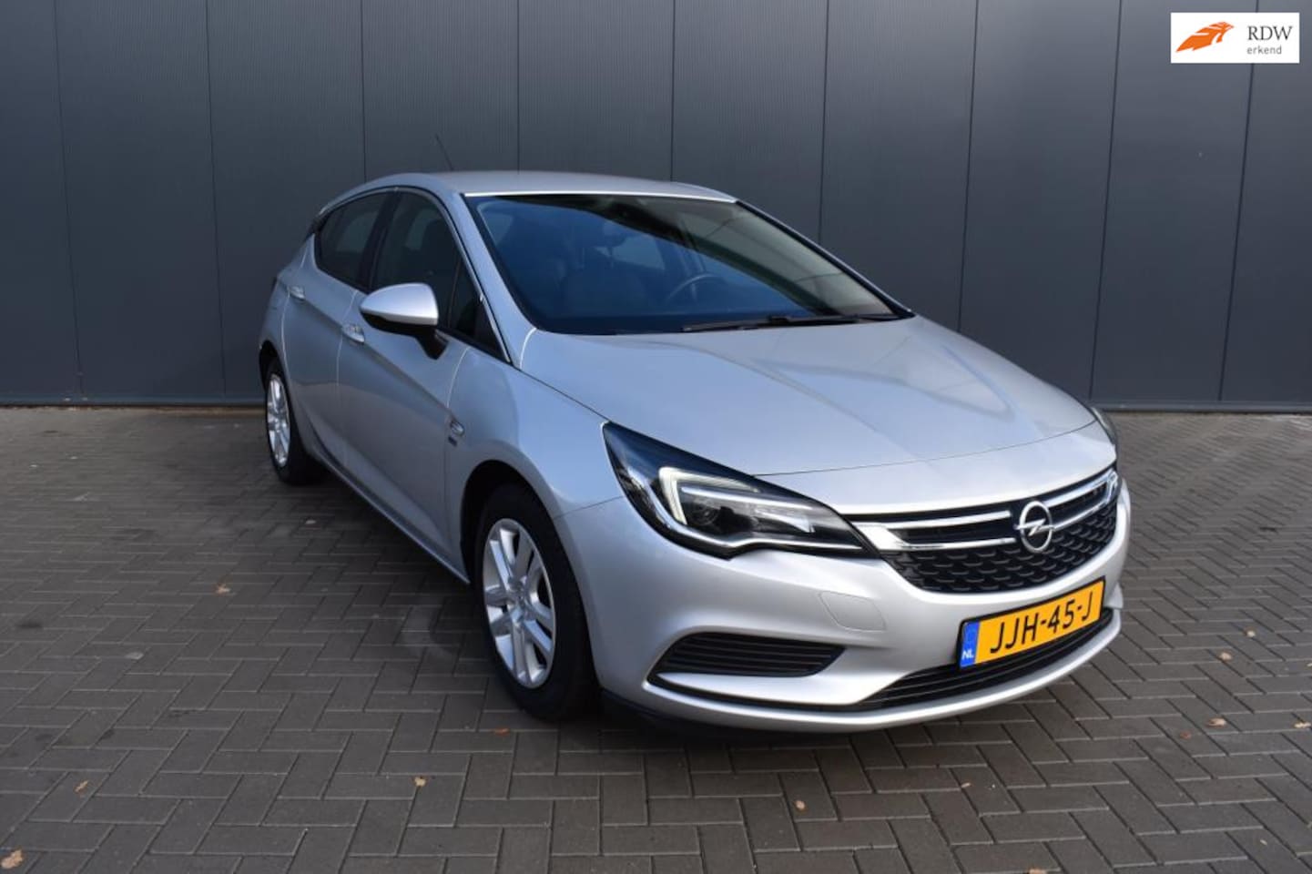 Opel Astra - 1.6 CDTI 120 Jaar Edition |LED|Dealer Onderhouden| - AutoWereld.nl