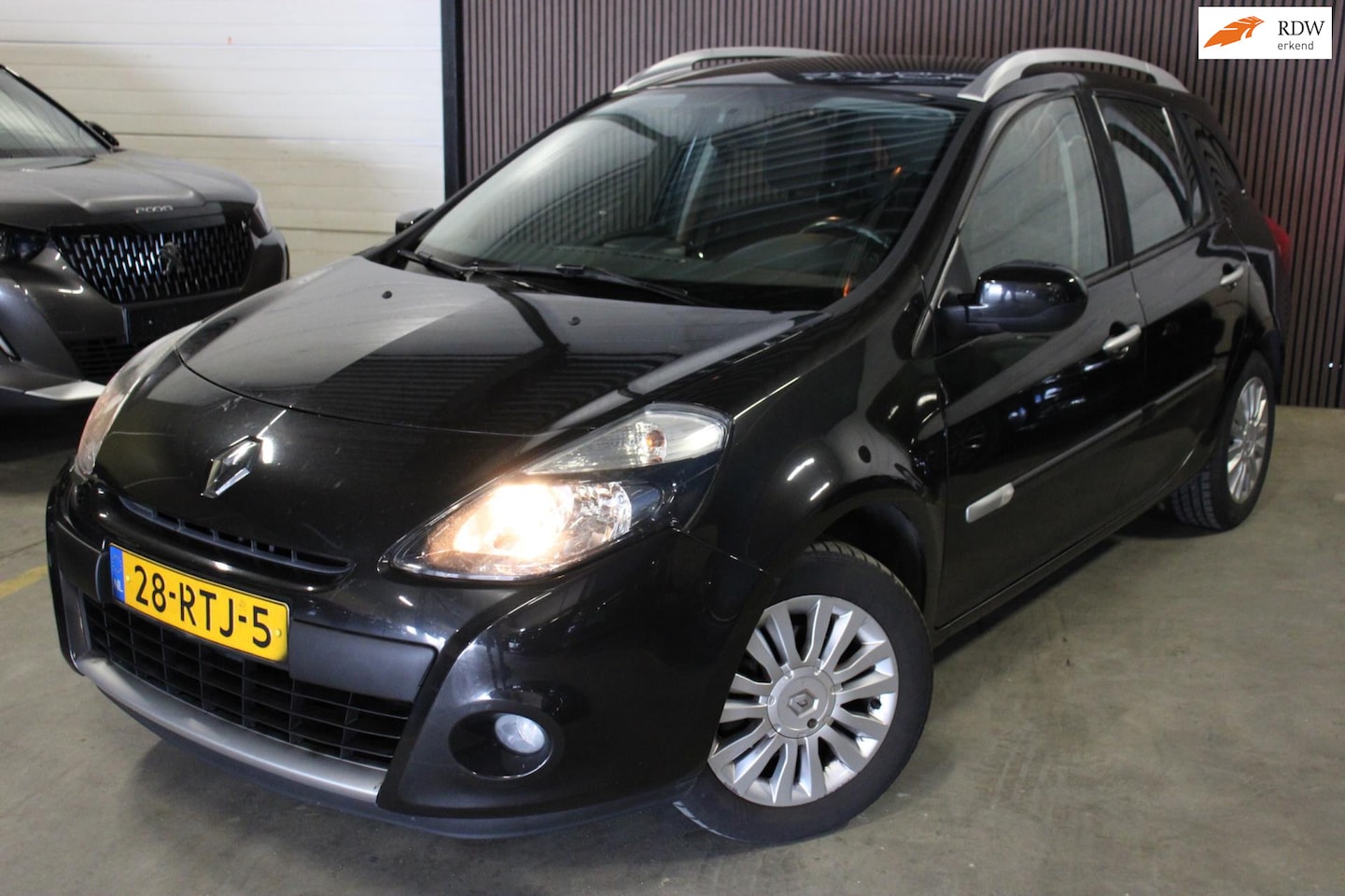 Renault Clio Estate - 1.2-16V Collection Trekhaak Cruise Radio NAP Nwe APK INRUILKOOPJE - AutoWereld.nl