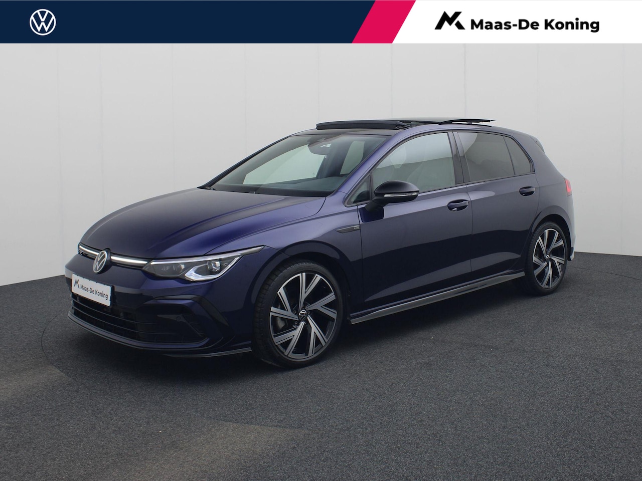 Volkswagen Golf - 1.5eTSI/150PK R-Line DSG · Panoramadak · Stoel- & Stuurverwarming · Camera + Parkeersensor - AutoWereld.nl