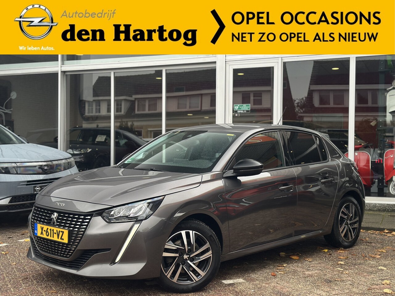 Peugeot 208 - 1.2 PureTech Allure Pack 100PK Navi/Camera/Winterpakket - AutoWereld.nl