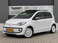 Volkswagen Up! - White 1.0 75Pk Pano CarPlay Cruise