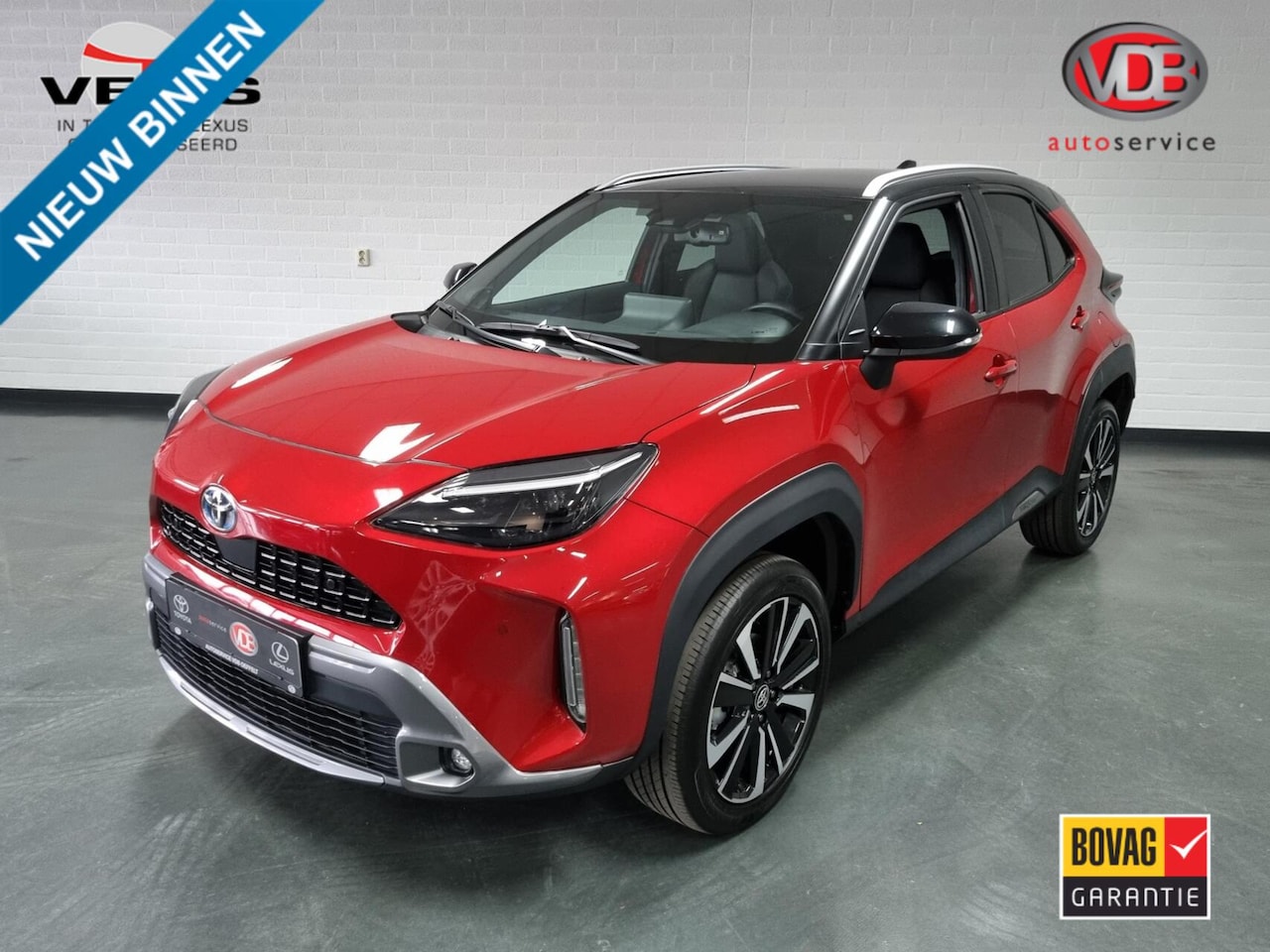 Toyota Yaris Cross - 1.5 Hybrid Adventure / Bi-Tone / JBL / Pano / HUD - AutoWereld.nl