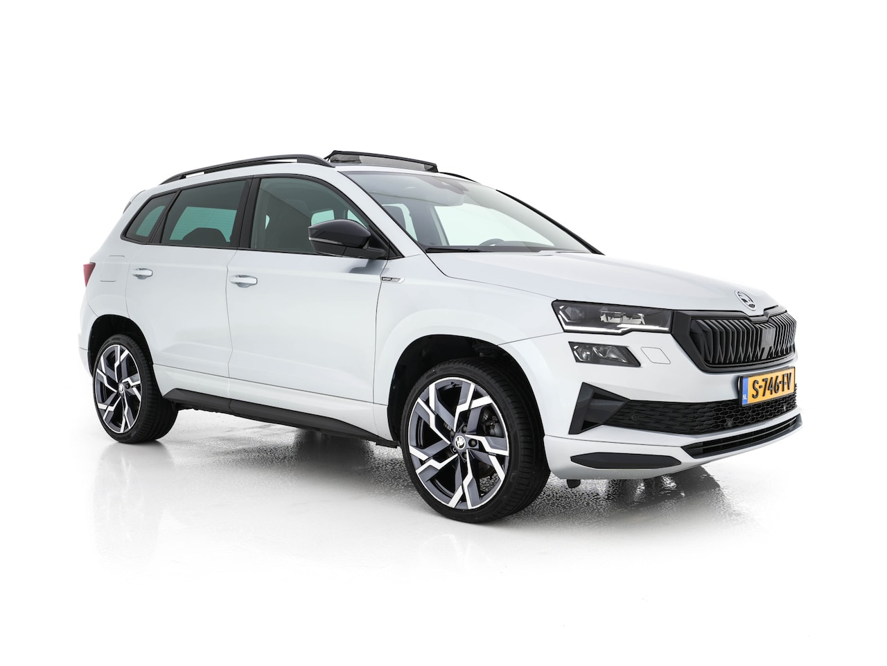 Skoda Karoq - 1.5 TSI ACT Sportline Business Aut. *PANO | DIGI-COCKPIT | ADAPTIVE-CRUISE | FULL-LED | BL - AutoWereld.nl