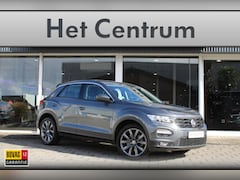 Volkswagen T-Roc - 1.0 TSI 116PK Style / Verwarmbare stoelen / Naviagtie / 18''velgen met all-season banden /