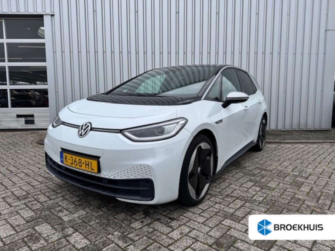 Volkswagen ID.3 - First Max 58 kWh l Panoramadak l Camera achter l Stoelverwarming l Stoelmassage l Parkeers - AutoWereld.nl