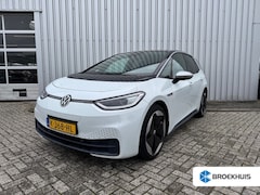 Volkswagen ID.3 - First Max 58 kWh l Panoramadak l Camera achter l Stoelverwarming l Stoelmassage l Parkeers