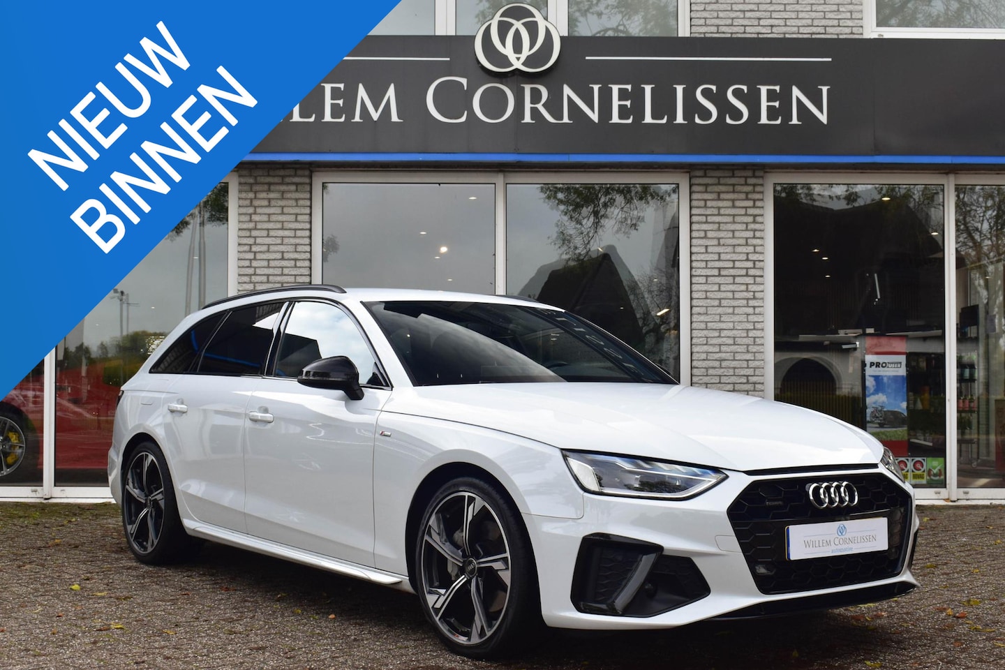 Audi A4 Avant - 40 TFSI quattro S edition 204PK Elc. Stoel - AutoWereld.nl