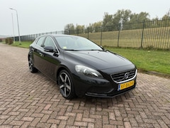Volvo V40 - 2.0 D3 Summum
