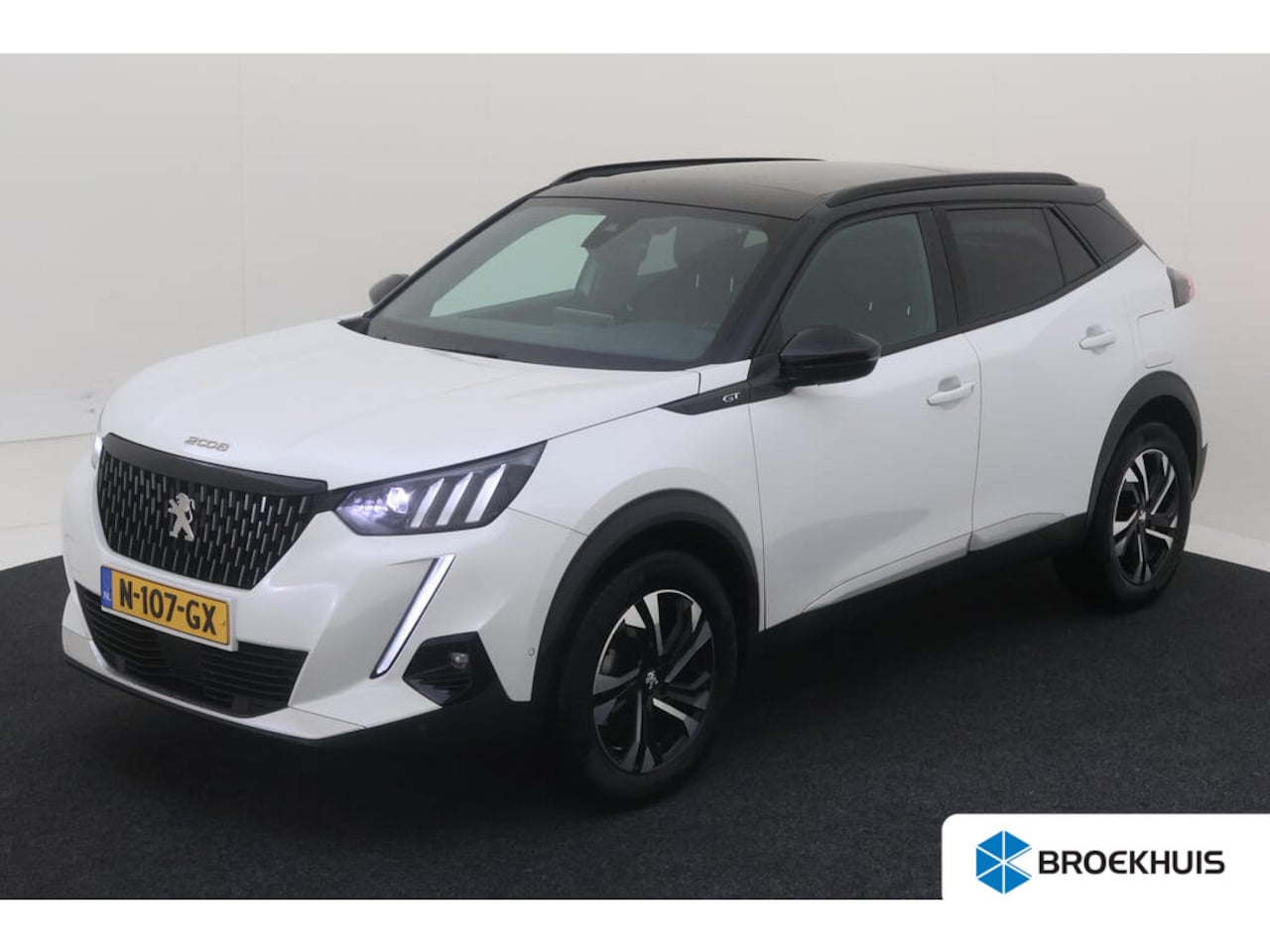 Peugeot 2008 - 1.2 PureTech GT | Automaat | Navigatie | Camera | Panorama/schuifdak | Full LED | 75.000km - AutoWereld.nl