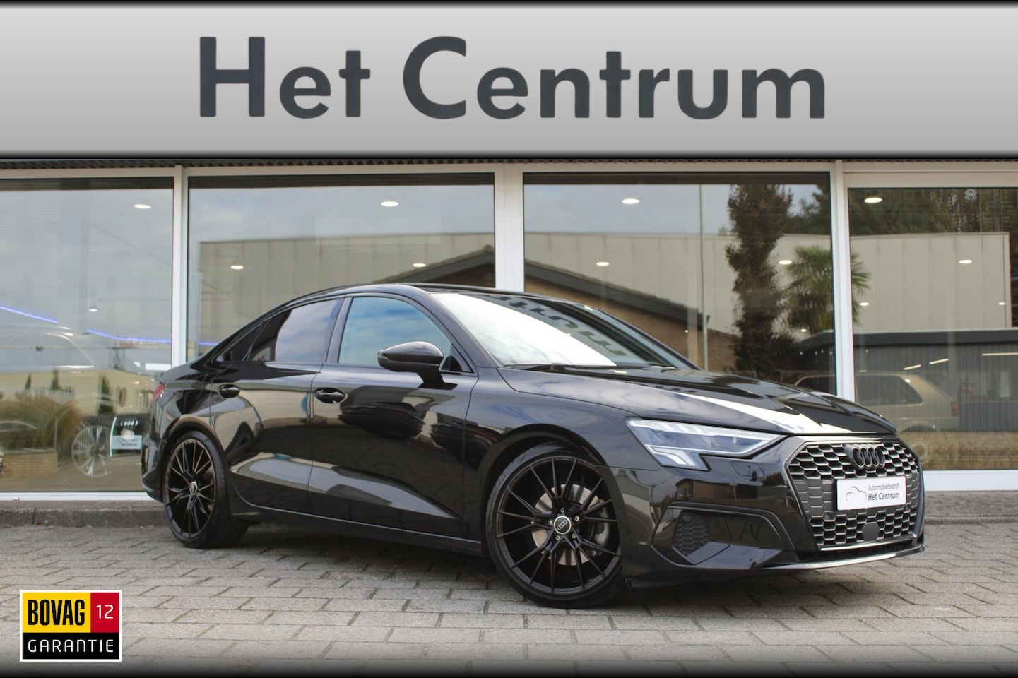 Audi A3 Limousine - 35 TFSI 150PK Automaat Business Edition / Lederen bekleding / Donker glas achter / 19'' Ve - AutoWereld.nl
