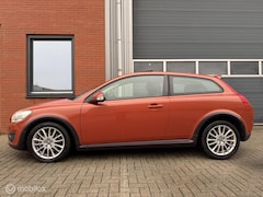 Volvo C30 - 2.4i Momentum - schuifdak - orig NL - Orange Flame