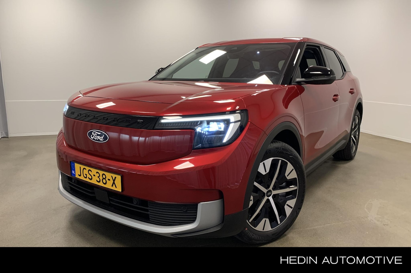 Ford Explorer - Limited Edition Extended Range RWD 79 kWh | Achteruitrijcamera | Stoelverwarming | Keyless - AutoWereld.nl
