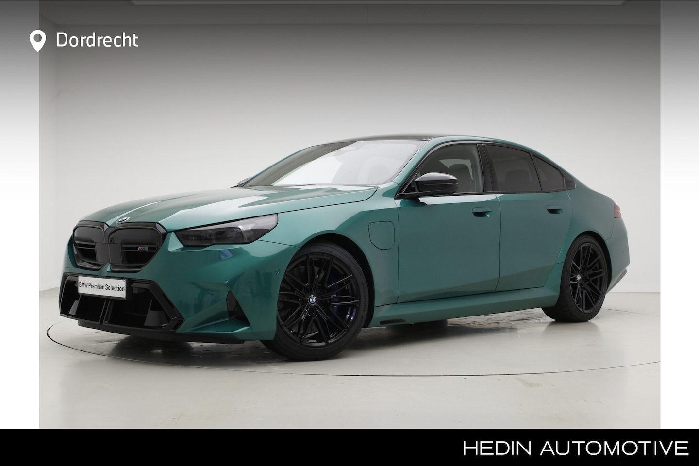 BMW M5 - 5-serie Sedan | Bowers & Wilkins | Driving Assistant Professional | Panorama | Trekhaak | - AutoWereld.nl