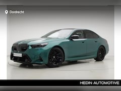 BMW M5 - 5-serie Sedan | Bowers & Wilkins | Driving Assistant Professional | Panorama | Trekhaak |
