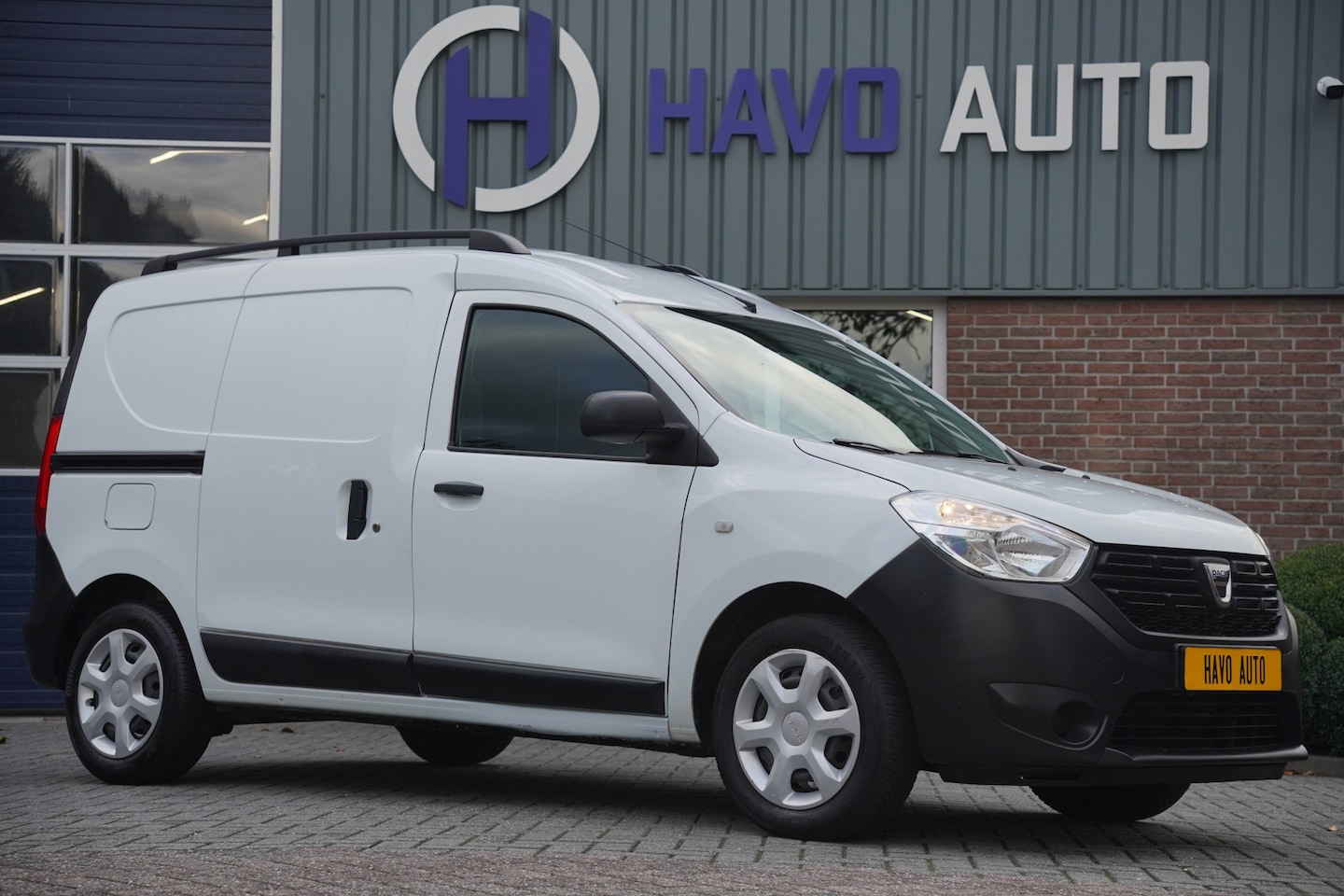 Dacia Dokker - 1.6 MPi 1.6 MPI, AIRCO, BTW-VRIJ / MARGE - AutoWereld.nl