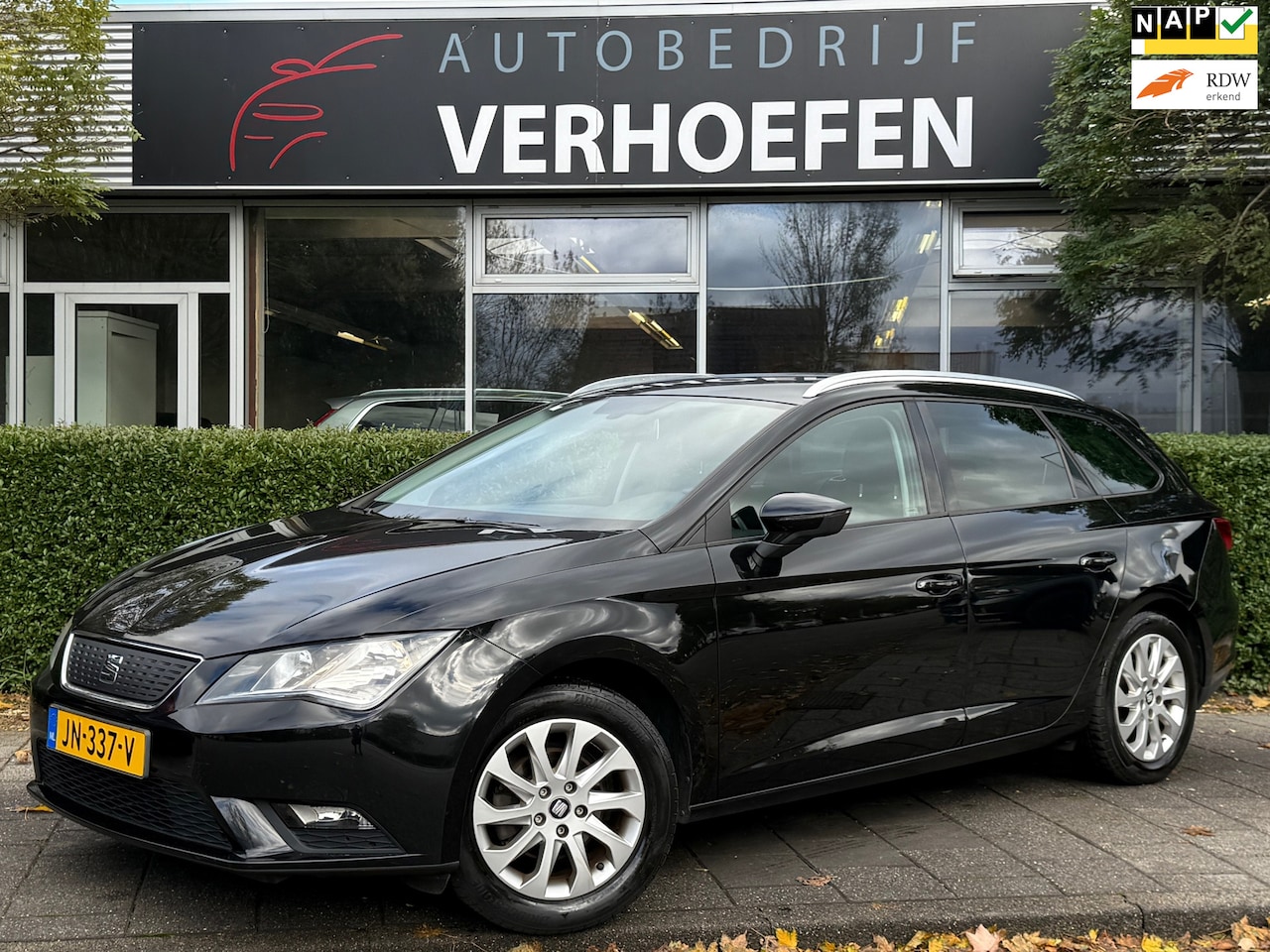 SEAT Leon ST - 1.0 EcoTSI Style Connect - APPLE CARPLAY - CLIMATE / CRUIE CONTR - TREKHAAK - AutoWereld.nl