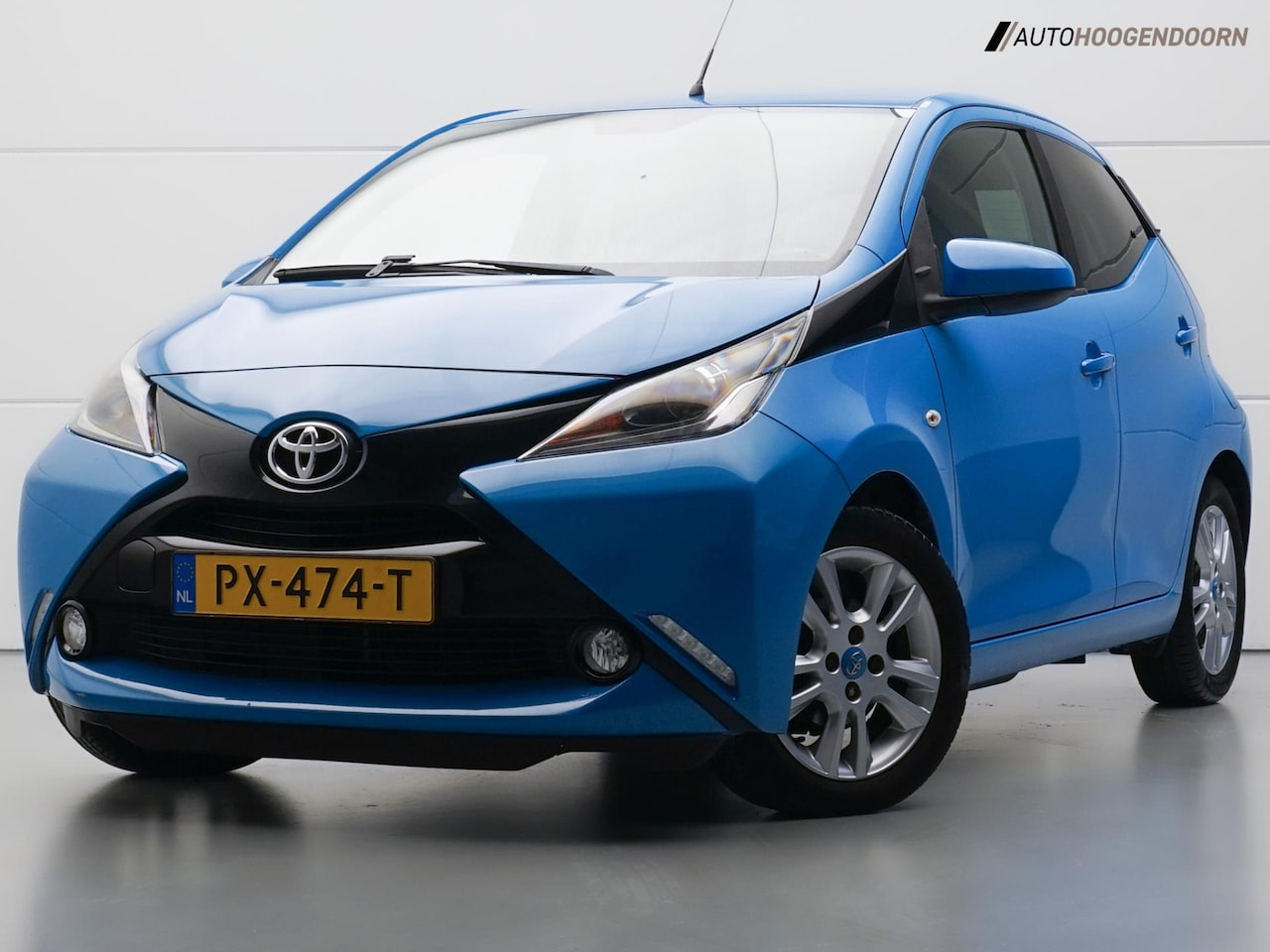 Toyota Aygo - 1.0 VVT-i x-joy (NAVIGATIE,LED VERLICHTING,AIRCO,CRUISE,CAMERA,LANE-ASSIST,NIEUWE APK,LM-V - AutoWereld.nl