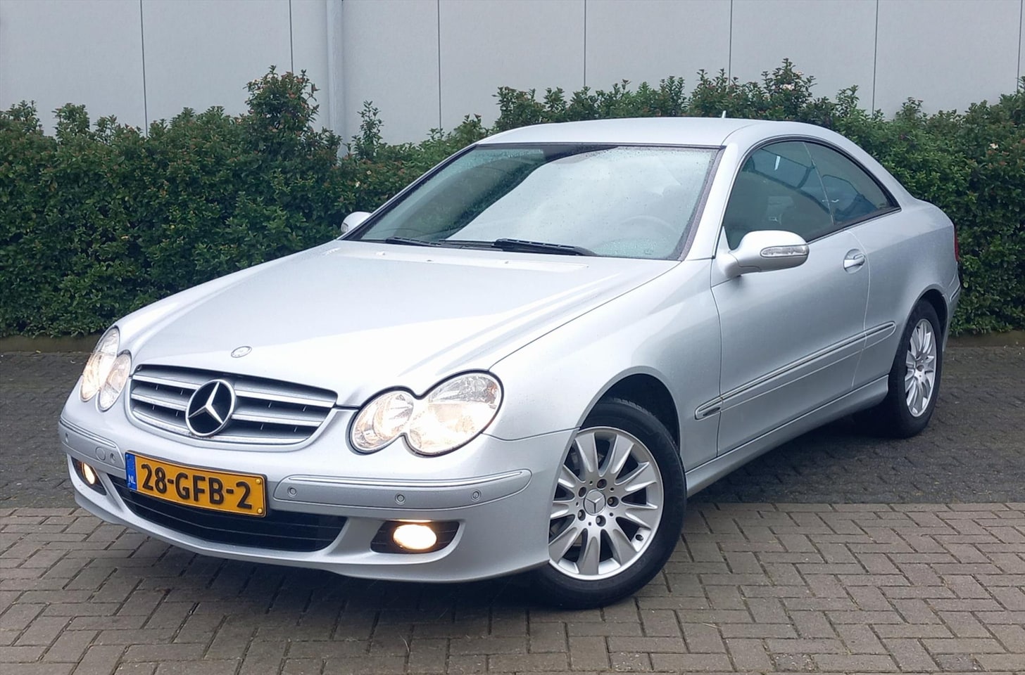 Mercedes-Benz CLK-klasse Coupé - 2.2 CDI CLK220 AUT Elegance - AutoWereld.nl
