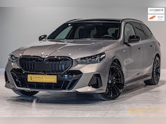 BMW 5-serie Touring - 520i|M-sport|E-trekhaak|HUD|H&K|Pano|Ful