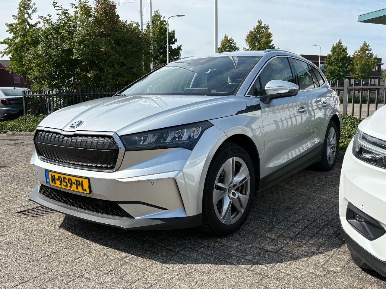 Skoda Enyaq iV - 80 BEV 204PK 77KWH THAAK/ACARPLAY/ACRUISE/LED/CAMERA - AutoWereld.nl