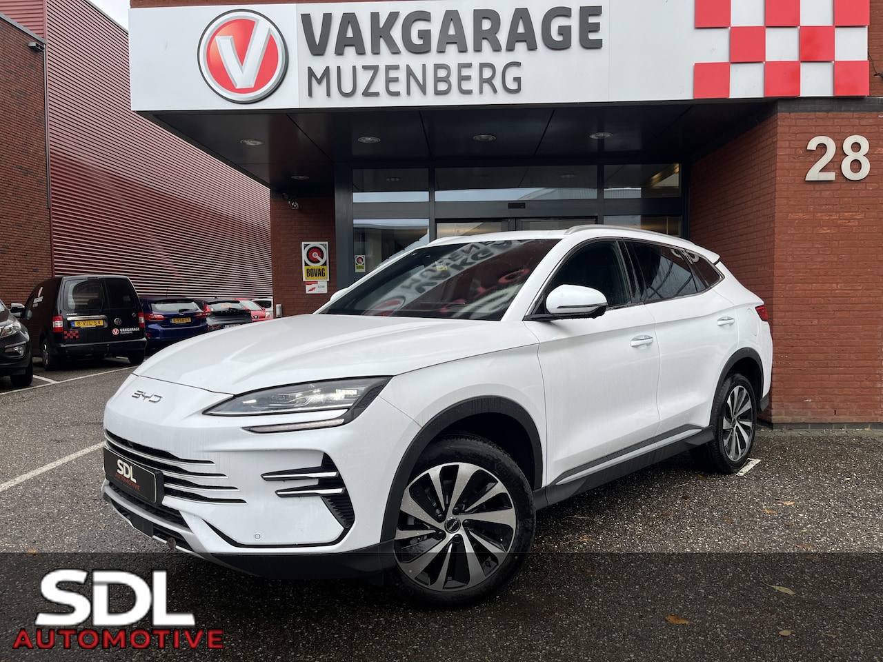 BYD Seal U - 1.5 DM-i FWD Boost // 360 CAMERA+SENSOREN // SCHUIF-KANTELDAK // LEDER+ELEK. STOELEN // DO - AutoWereld.nl