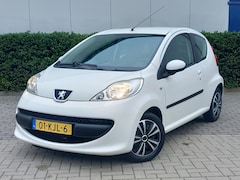 Peugeot 107 - 1.0 12V 68PK 3D XR