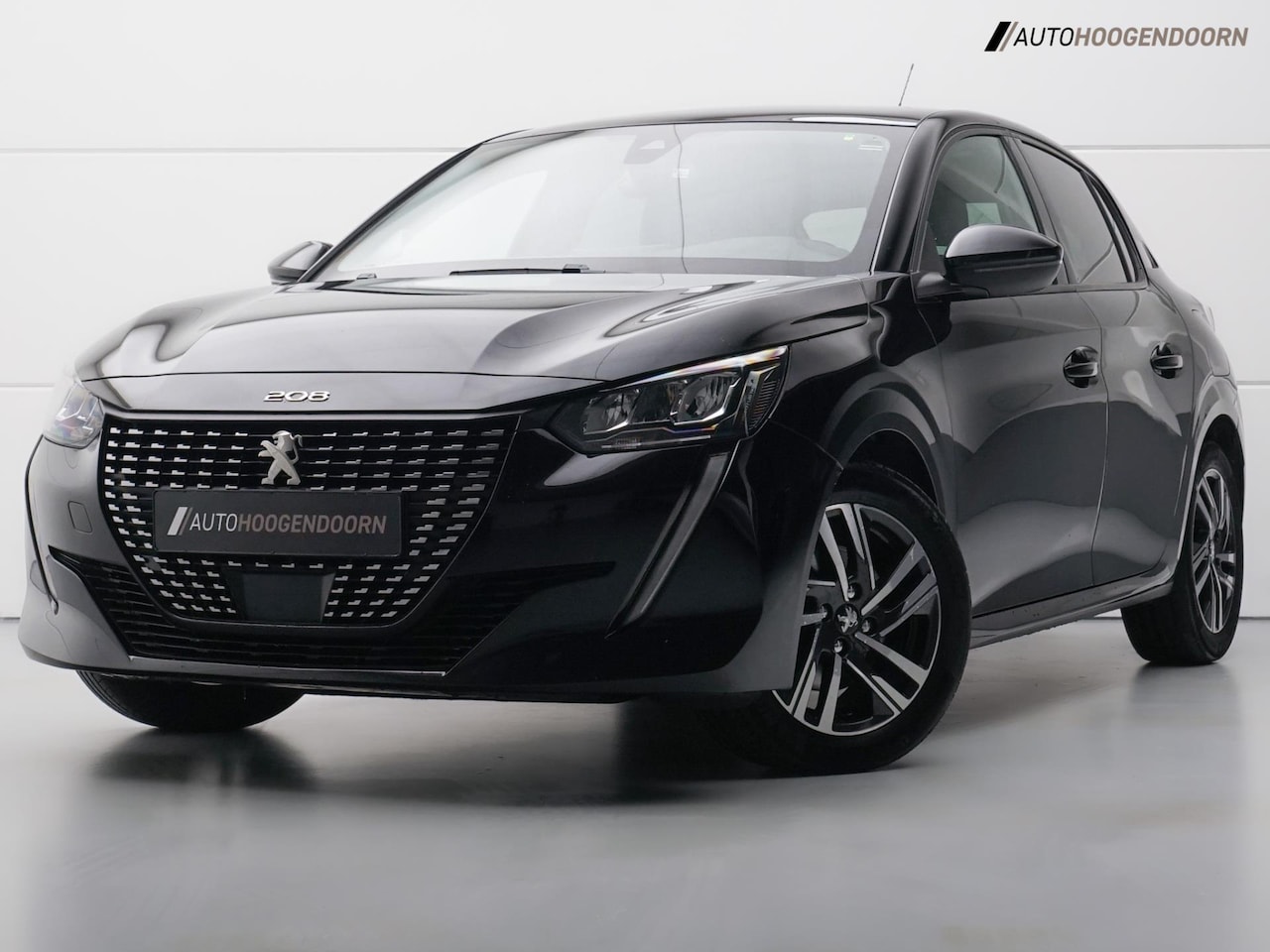 Peugeot 208 - 1.2 PureTech Allure (APPLE CARPLAY,LED VERLICHTING,PANORAMA,STOELVERWARMING,CAMERA,LM-VELG - AutoWereld.nl