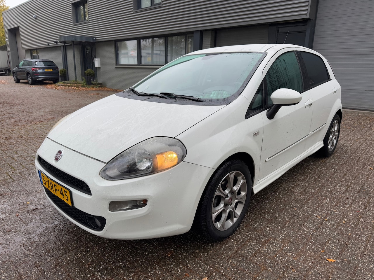 Fiat Punto Evo - 1.3 M-Jet Lounge 1.3 M-Jet Lounge - AutoWereld.nl
