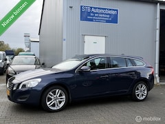 Volvo V60 - 1.6 T3 Momentum, Volledig dealer onderhouden