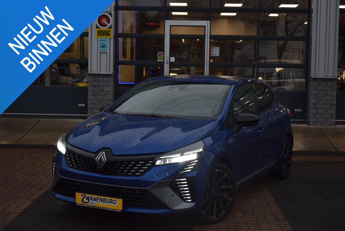 Renault Clio - 1.6 E-Tech Full Hybrid 145 esprit Alpine 12.600!! - AutoWereld.nl