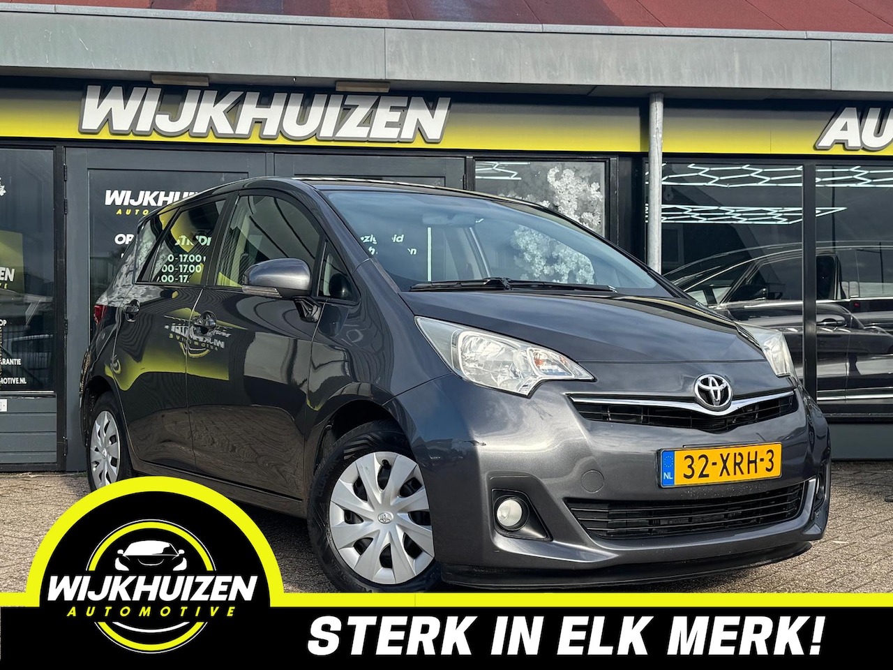 Toyota Verso S - 1.3 VVT-i Aspiration Automaat met Climate !!! Navigatie !!! Cruise !!! - AutoWereld.nl
