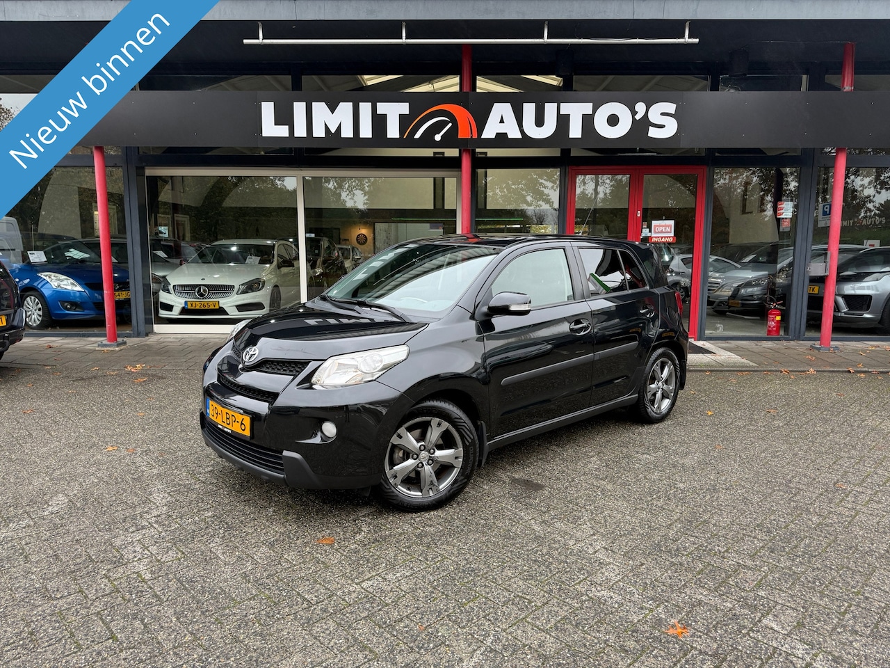 Toyota Urban Cruiser - 1.3 VVT-i Dynamic/Climate/Cruise/Keyless/Elek.Ramen/Trekhaak/Elek.Ramen/6-bak/Lmv/Nap! - AutoWereld.nl