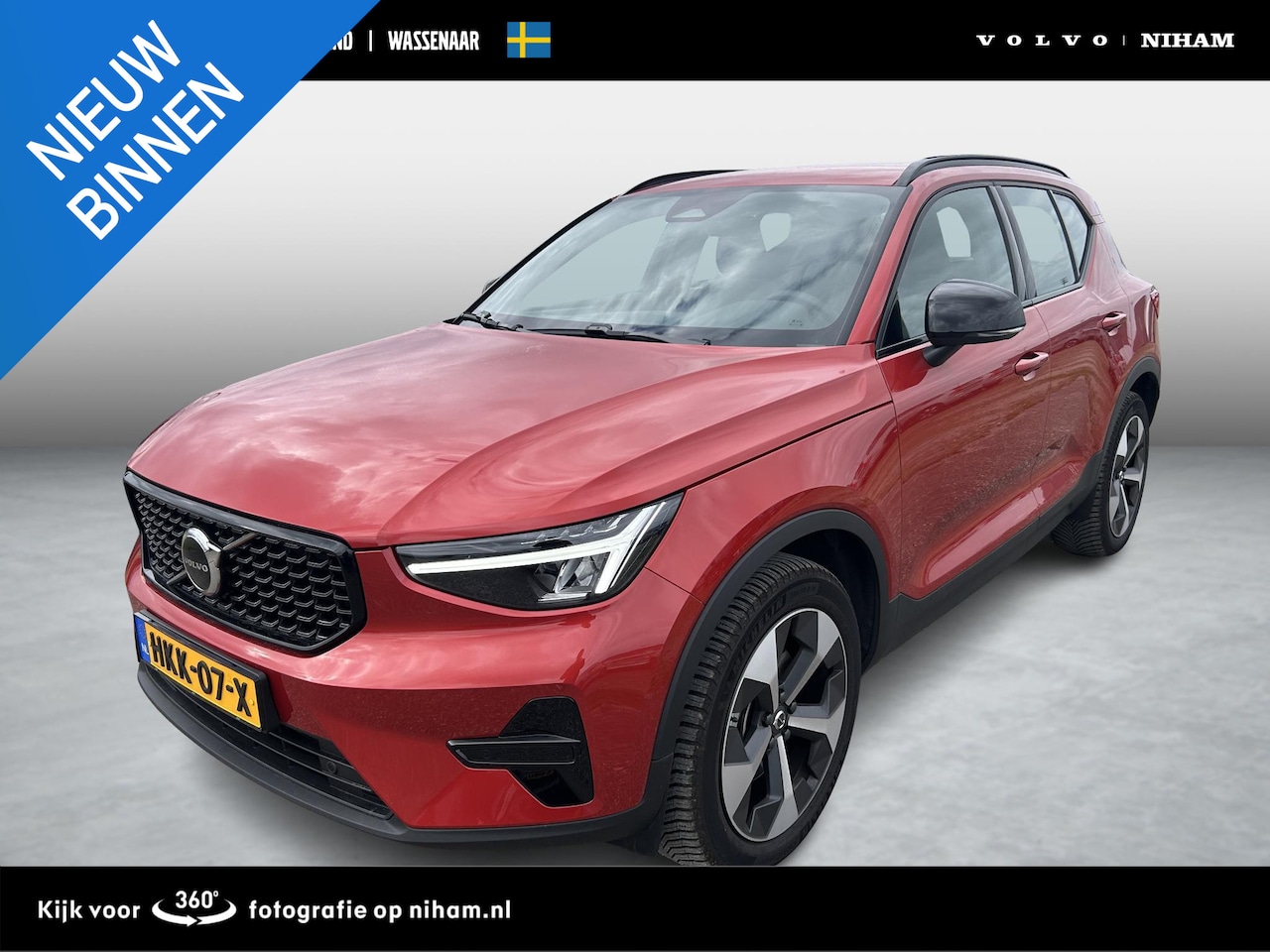 Volvo XC40 - B4 (M-HYBRID) PLUS DARK -CAMERA|ADAP.CRUISE|VERW.VOORRUIT|TREKHAAK|HARMAN/KARDON|19" - AutoWereld.nl