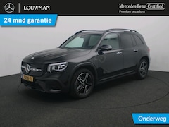 Mercedes-Benz GLB - 200 AMG Nightpakket 7 Persoons | Trekhaak | Sfeerverlichting | Keyless Go | Stoelverwarmin