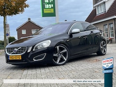 Volvo S60 - 3.0 T6 305PK AWD Heico / Schuif-Kantel / Memory / Leder / Premium Sound / Stoelverwarming
