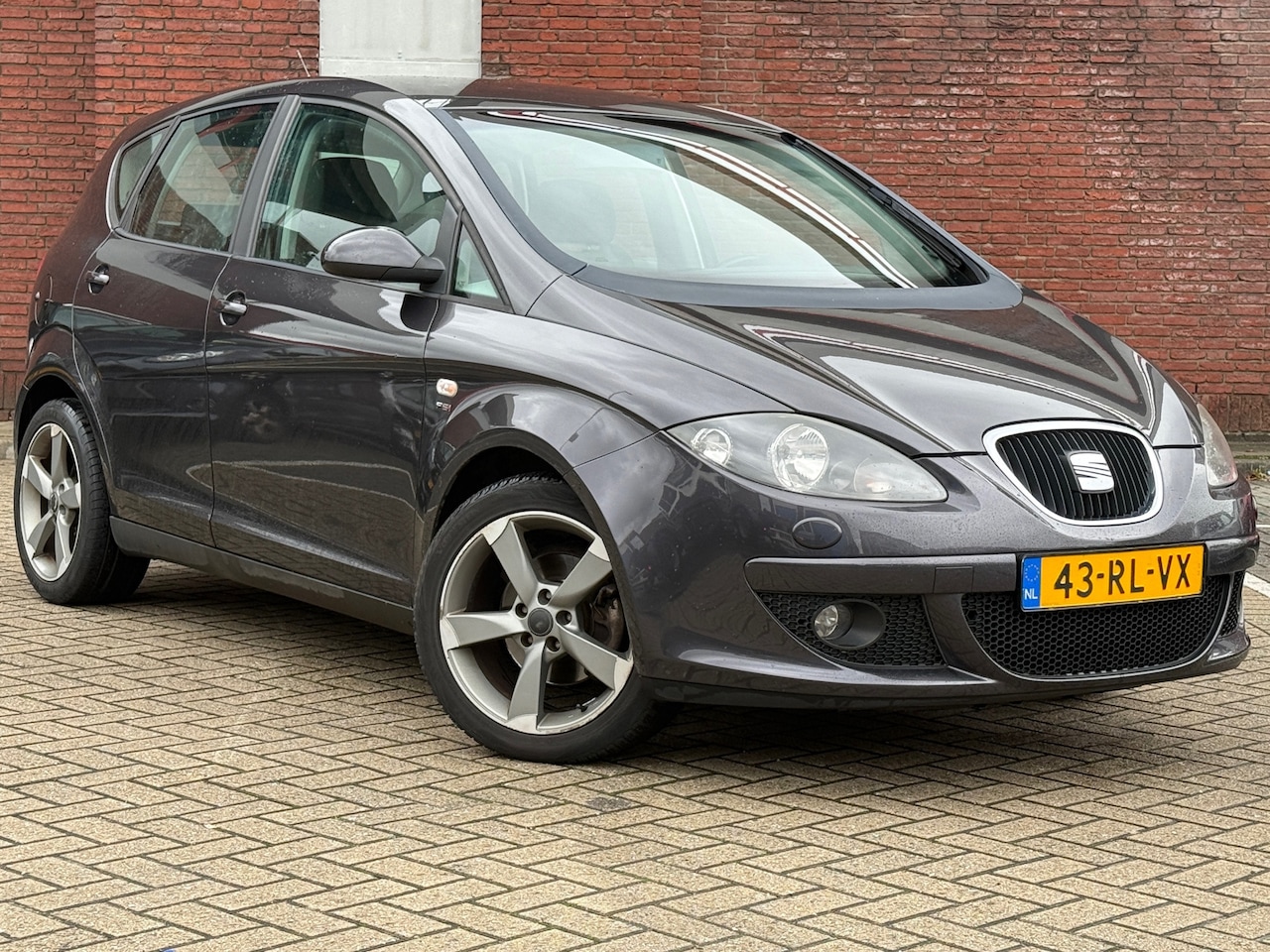 SEAT Altea - 2.0 FSI Stylance|AUTOMAAT|NAVI|AIRCO|GOED-ONDERHOUDEN - AutoWereld.nl