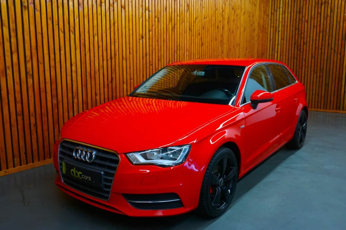 Audi A3 - 1.6 TDI ATTRACTION PROLINE / AIRCO / NAVIGATIE - AutoWereld.nl