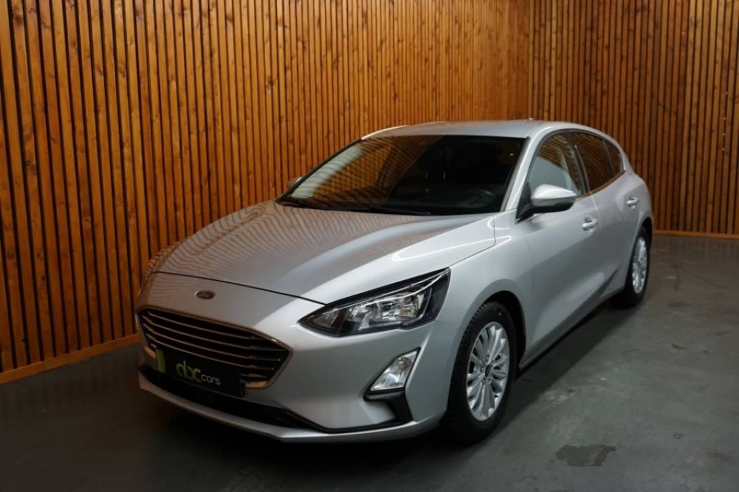 Ford Focus - Hb 1.0 ECOBOOST HYBRID TITANIUM - AutoWereld.nl