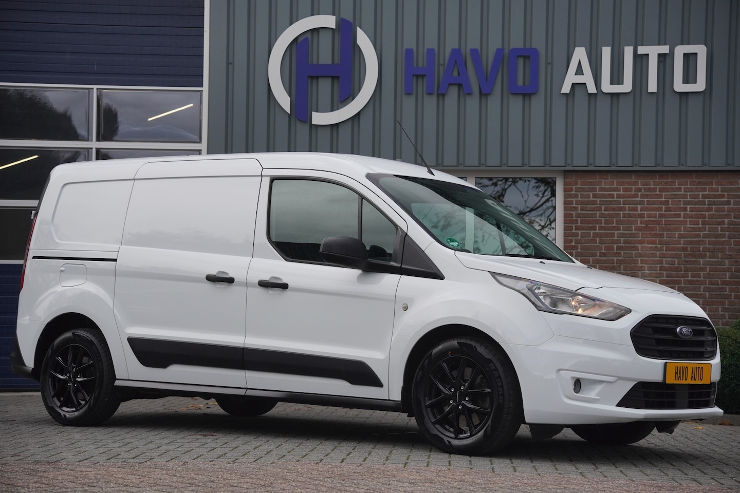 Ford Transit Connect - 1.0 Benzine L2, AIRCO, 3-ZITS, BTW-BPM-VRIJ - AutoWereld.nl