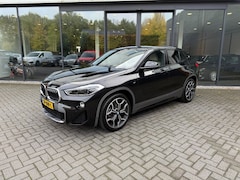 BMW X2 - sDrive18i M-Sport, HUD, LED, Leer, Camera, NaviPro, Dealer OH, Stoelverw