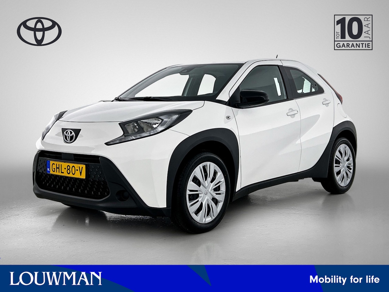 Toyota Aygo X - 1.0 VVT-i MT Play Rijklaar | NL-Auto | Volledig Onderhouden | Airco | Adaptieve Cruise Con - AutoWereld.nl