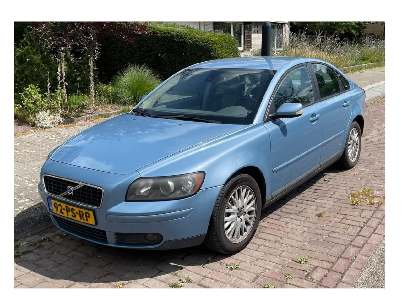 VOLVO S40